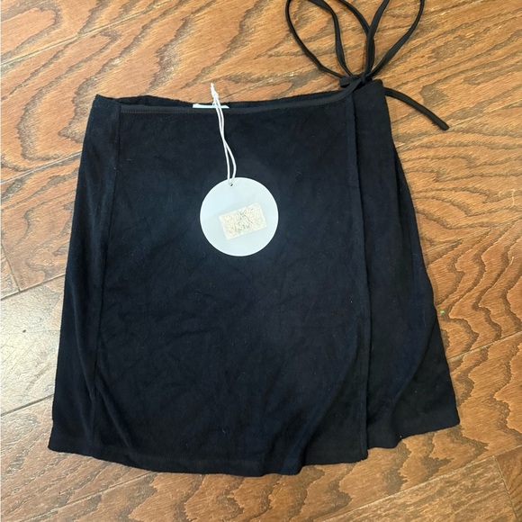 Princess Polly NWT Athena towel skirt, size 6 - Picture 2 of 6